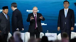 Путин назвал «вбросом» сообщения о возможной заморозке вкладов жителей России